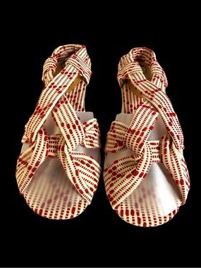 Lucky Penny Women’s Red and Cream Knot-Detail Summer Wedge Sandals
